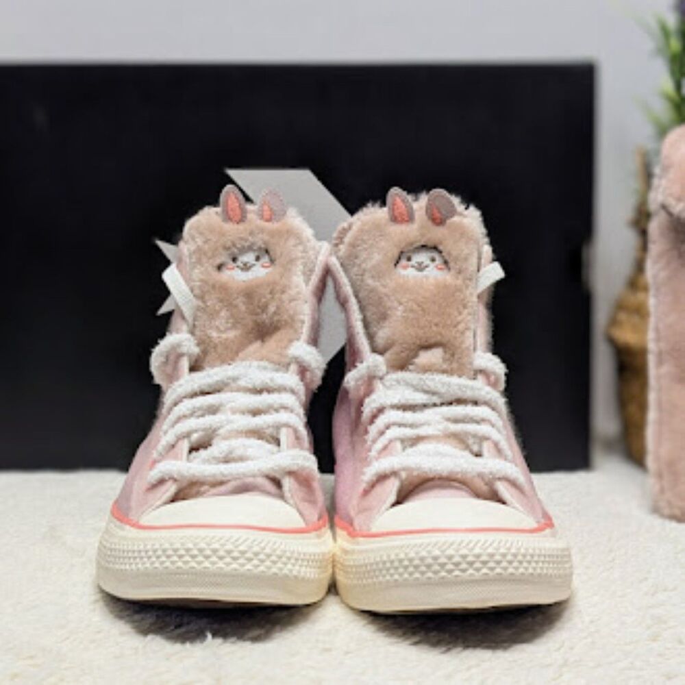 Converse CTAS Pink Bunny Rabbit Faux Fur Hi Top Sneakers + Bag Women's 9.5 NIB
